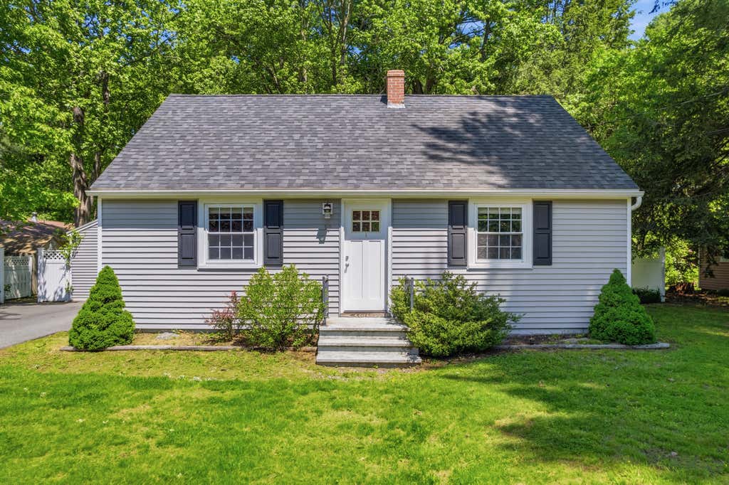 Photo of 50 Hennessey Avenue, Brunswick, ME 04011 (MLS # 1666030)