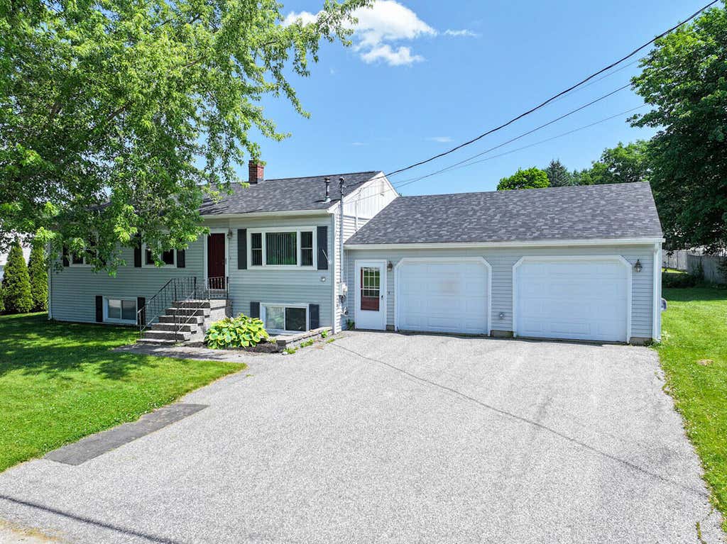 Photo of 15 Kevin Street, Lewiston, ME 04240 (MLS # 1671142)