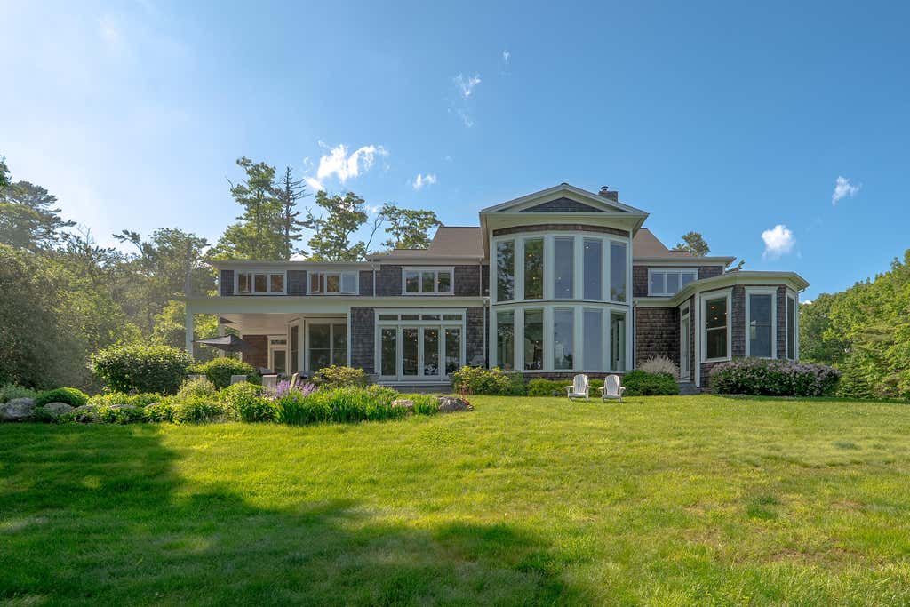 Photo of 675 Wolfe's Neck Road, Freeport, ME 04032 (MLS # 1669418)