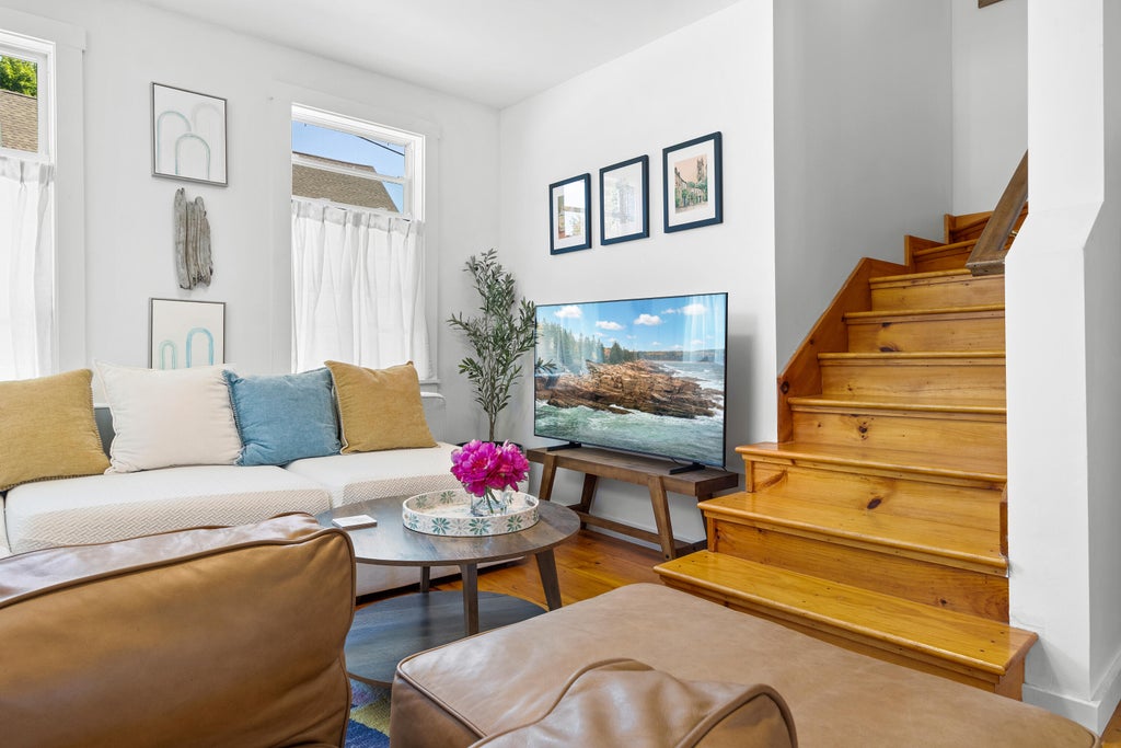 Photo of 16-18 Warren Street, Rockland, ME 04841 (MLS # 1676072)