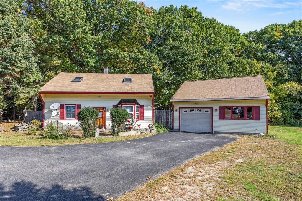 Photo of 999 Sanford Road, Wells, ME 04090 (MLS # 1684094)