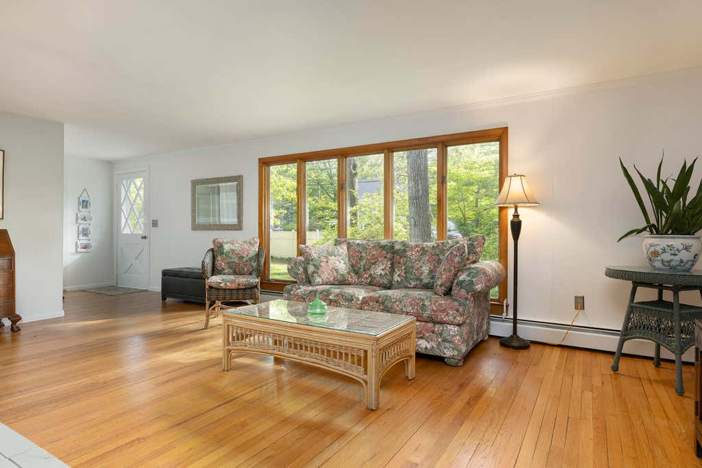 Photo of 87 Ocean House Road, Cape Elizabeth, ME 04107 (MLS # 1665422)