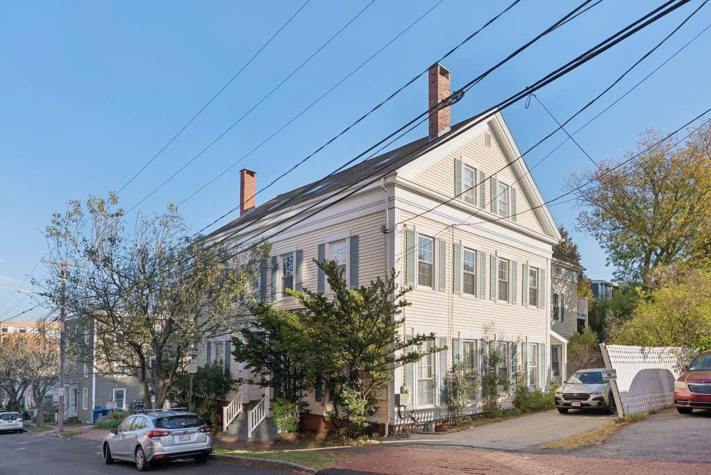Photo of 11 Parris Street #3, Portland, ME 04101 (MLS # 1662653)