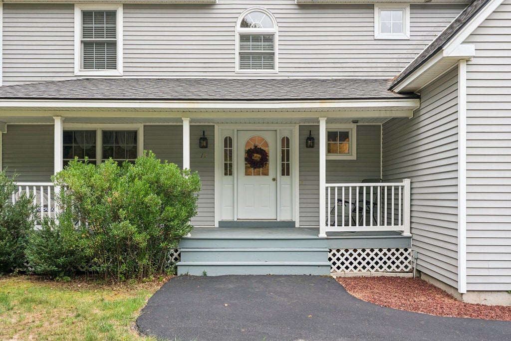 Photo of 14 Caitlin Drive, Gorham, ME 04038 (MLS # 1681225)
