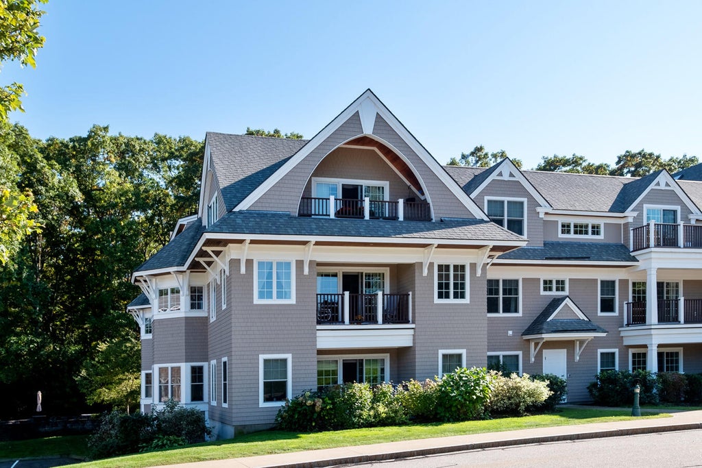 Photo of 100 Shepards Cove Road #F103, Kittery, ME 03904 (MLS # 1677587)