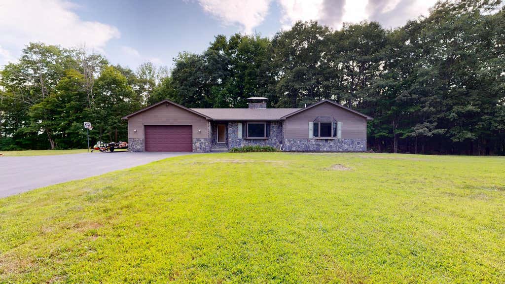 Photo of 5 Acorn Lane, Lewiston, ME 04240 (MLS # 1676109)