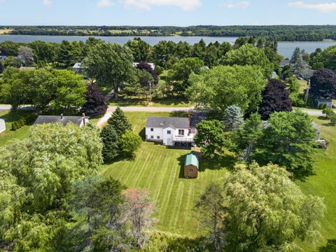 Photo of 33 Sunset Street, Thomaston, ME 04861 (MLS # 1672873)
