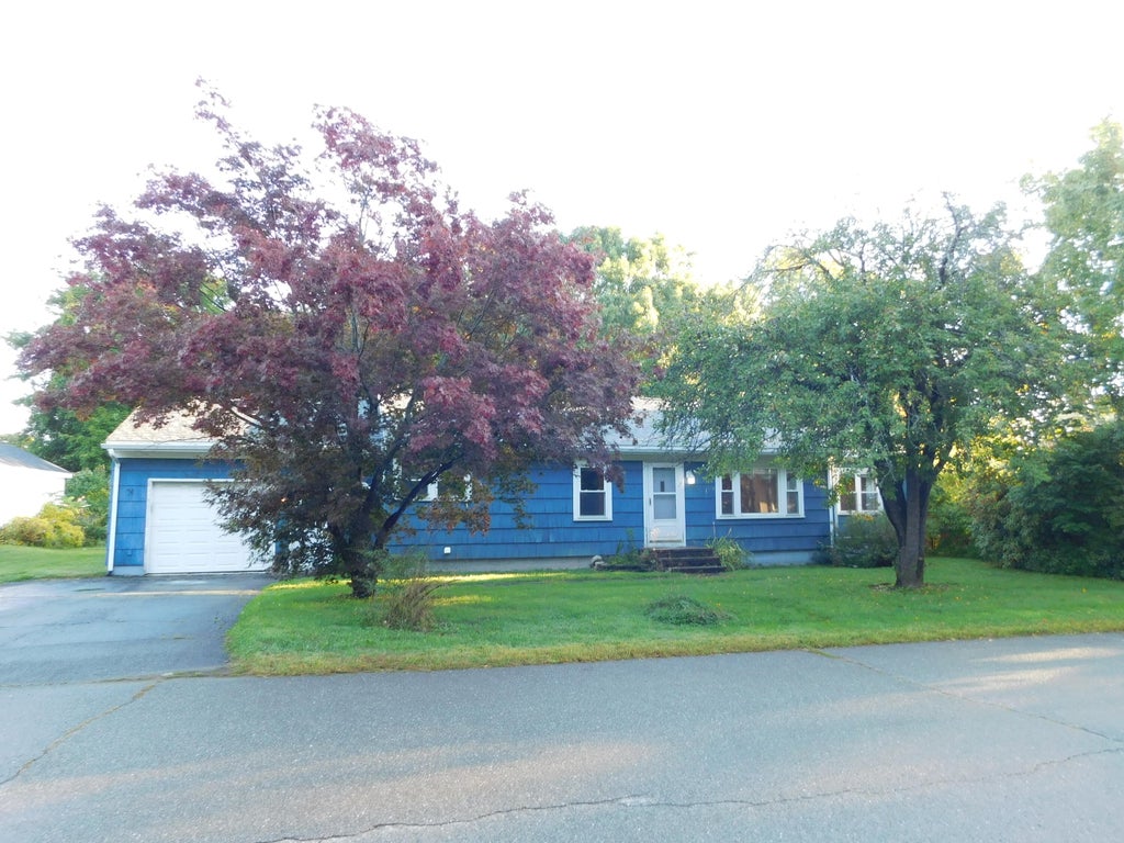 Photo of 5 Sylvan Road, Orono, ME 04473 (MLS # 1681156)