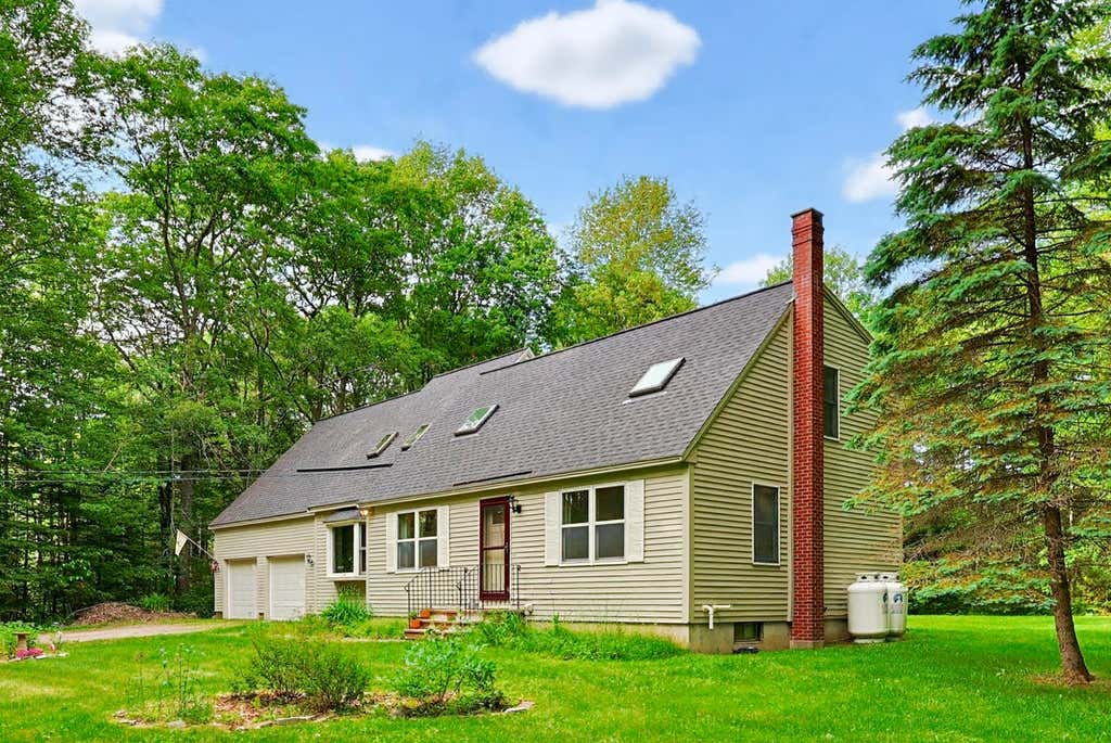 Photo of 633 Harpswell Road, Brunswick, ME 04011 (MLS # 1667839)