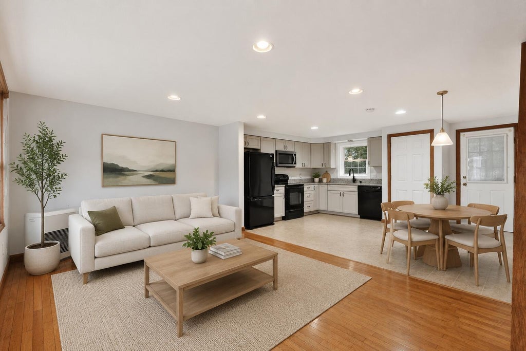 Photo of 91 Western Avenue #3, Biddeford, ME 04005 (MLS # 1683095)