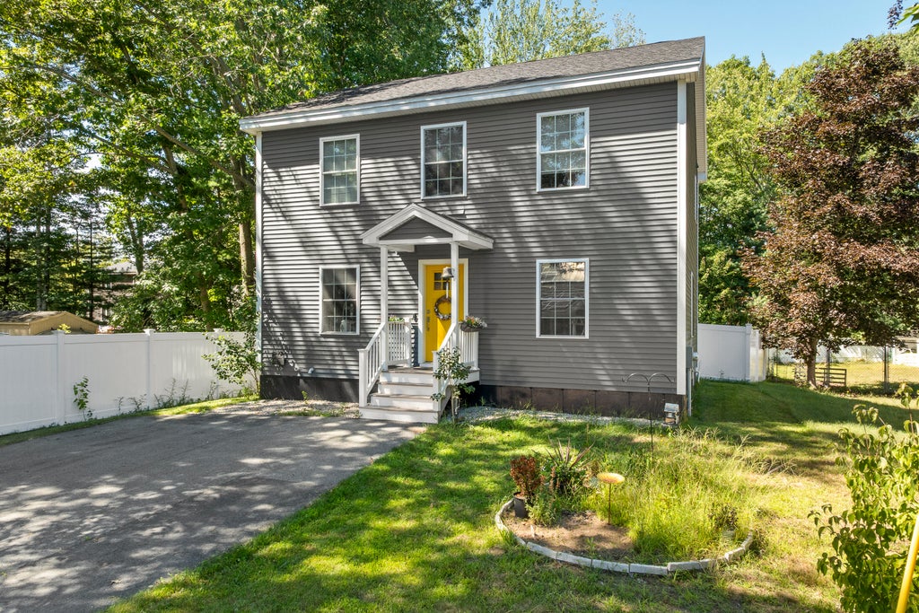 Photo of 10 Goodwin Avenue, Old Orchard Beach, ME 04064 (MLS # 1679455)