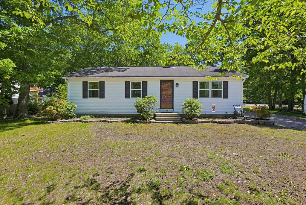 Photo of 33 Devotion Avenue, Sanford, ME 04073 (MLS # 1666103)