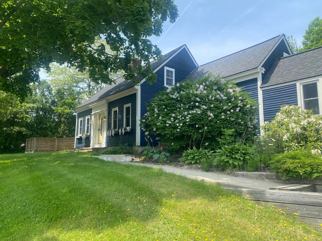 Photo of 82 Portland Road, Kennebunk, ME 04043 (MLS # 1666761)