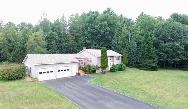 Photo of 11 Highland Drive, Sidney, ME 04330 (MLS # 1677195)
