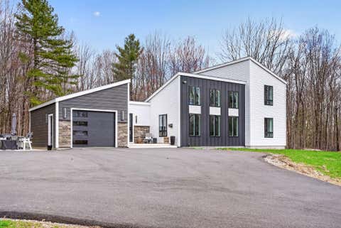 Photo of 672 Danville Corner Road, Auburn, ME 04210 (MLS # 1666315)