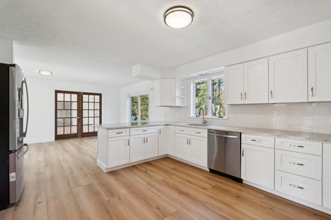 Photo of 17 Chestnut Drive, Topsham, ME 04086 (MLS # 1683761)