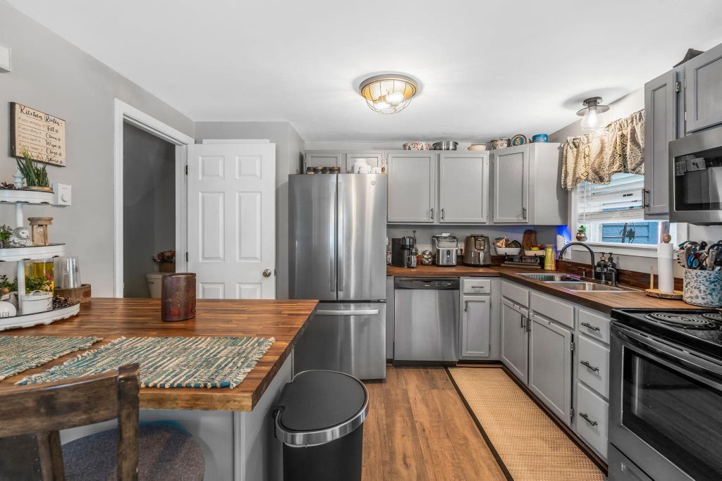 Photo of 81 Baldwin Drive #81, Bangor, ME 04401 (MLS # 1681358)