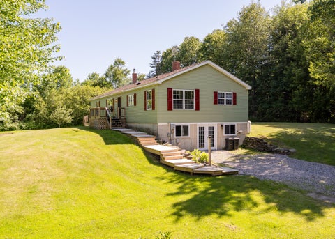 Photo of 256 Meadow Road, Topsham, ME 04086 (MLS # 1667989)