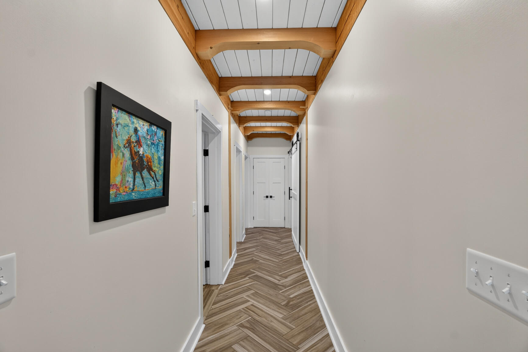 Built in 2020, this residence is a true custom masterpiece. Constructe – image 17