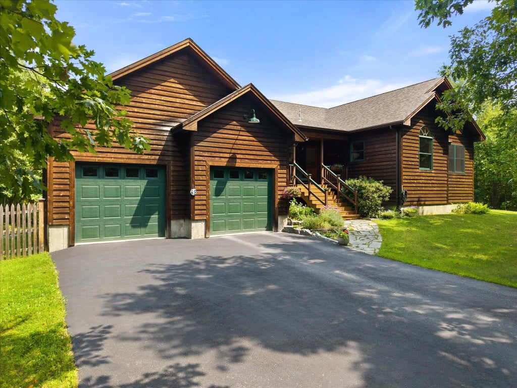 Photo of 49 Valley Dale Drive, Skowhegan, ME 04976 (MLS # 1652978)