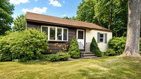 Photo of 35 Newell Road, Yarmouth, ME 04096 (MLS # 1672735)