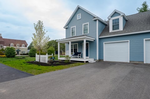 Photo of 10 Webhannet Place #1, Kennebunk, ME 04043 (MLS # 1667686)