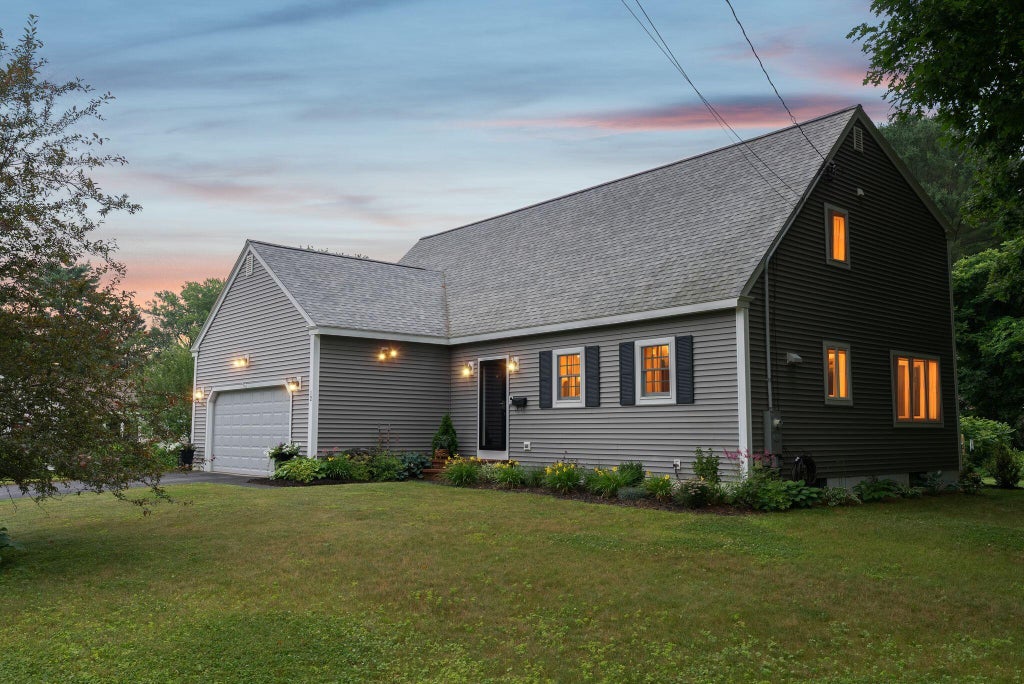 Photo of 12 Harrison Circle, Auburn, ME 04210 (MLS # 1684212)