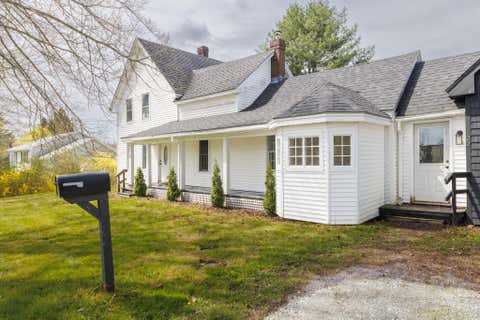 Photo of 22 Booker Street, Thomaston, ME 04861 (MLS # 1662519)