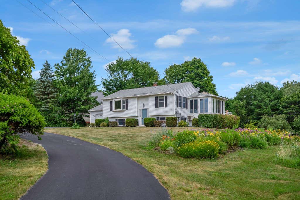 Photo of 155 Ridge Road, Lisbon, ME 04252 (MLS # 1672191)