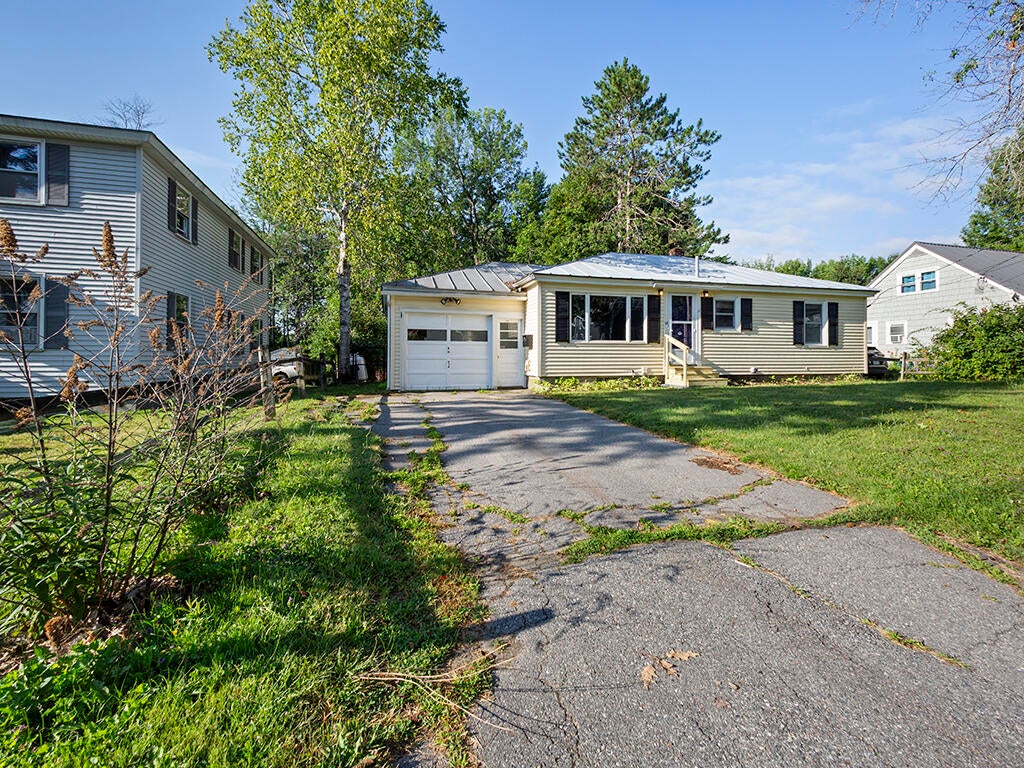 Photo of 34 Franklin Street, Waterville, ME 04901 (MLS # 1674677)