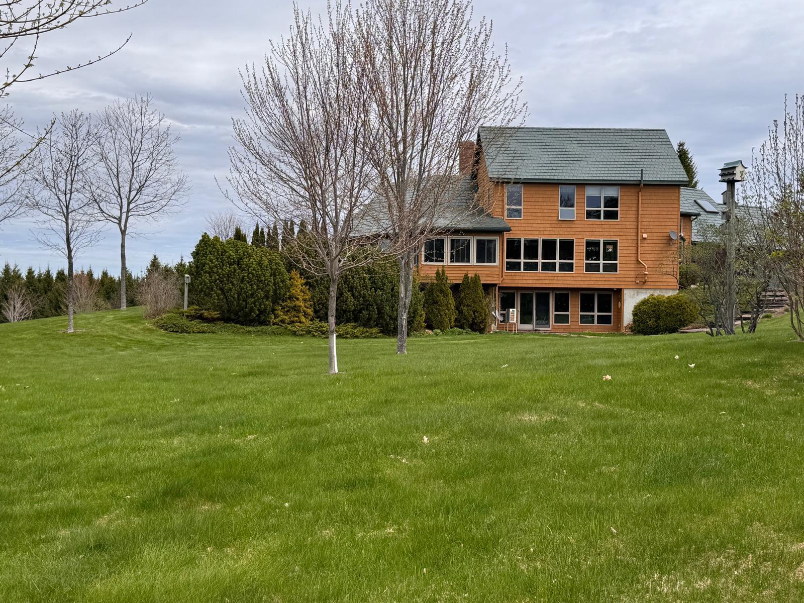 Presque Isle, Maine, 04769, United States, 5 Bedrooms Bedrooms, ,4 BathroomsBathrooms,Residential,Active,2041567