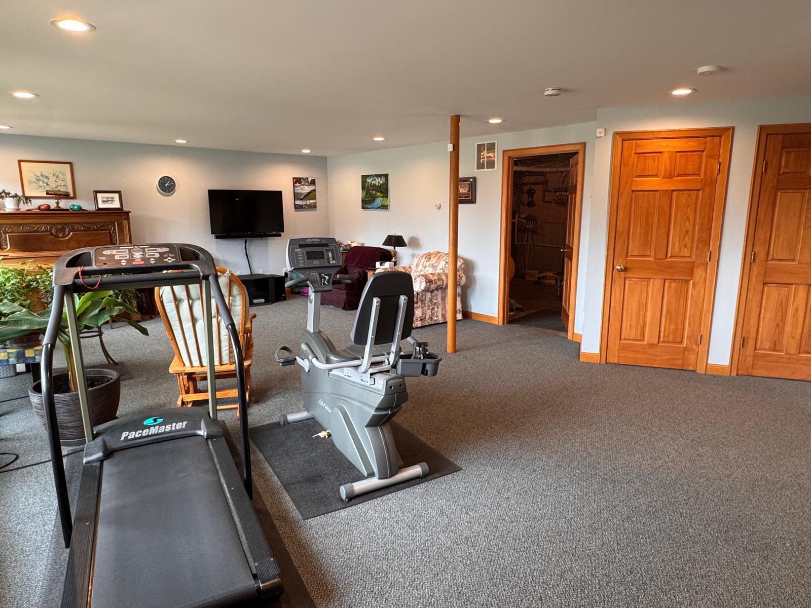 Presque Isle, Maine, 04769, United States, 5 Bedrooms Bedrooms, ,4 BathroomsBathrooms,Residential,Active,2041567