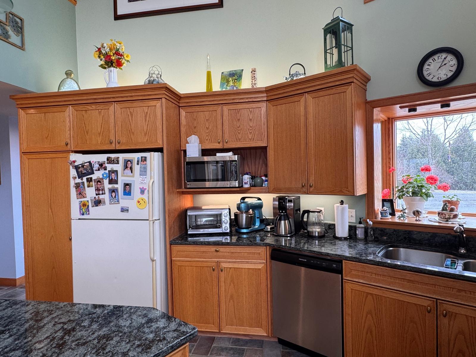 Presque Isle, Maine, 04769, United States, 5 Bedrooms Bedrooms, ,4 BathroomsBathrooms,Residential,Active,2041567