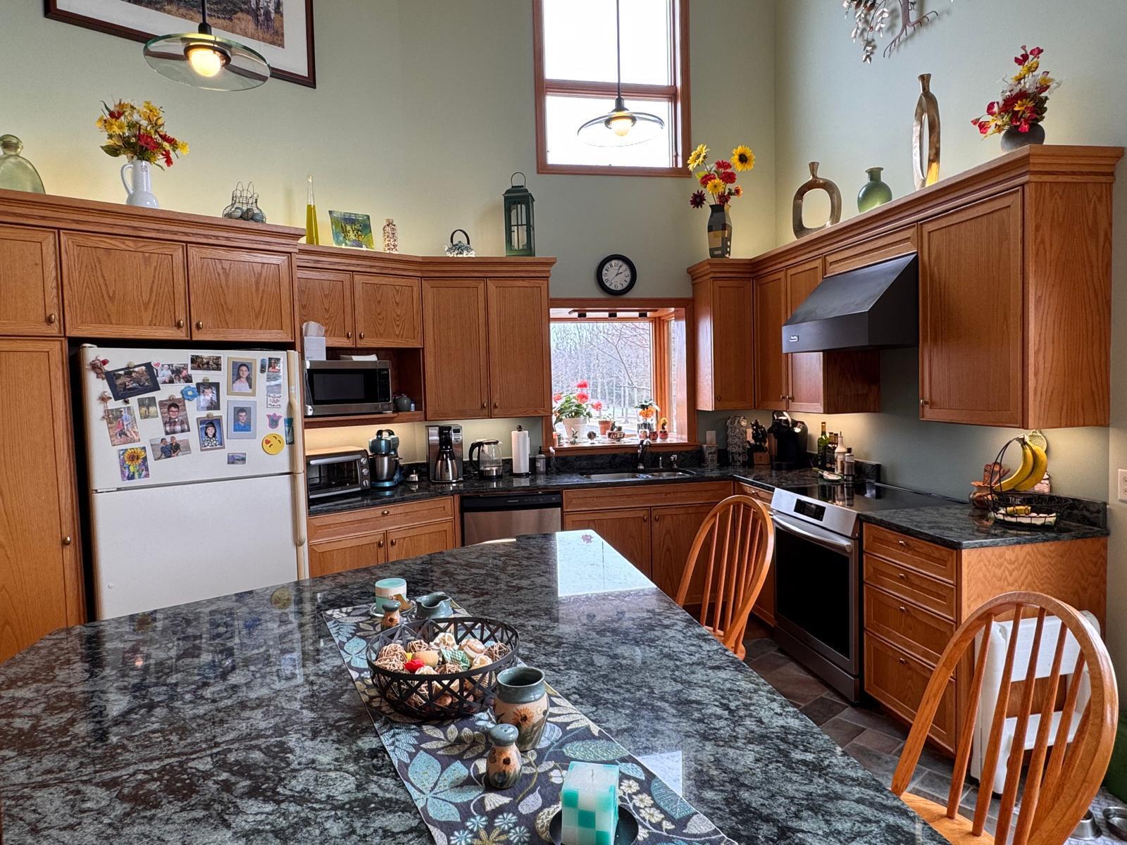 Presque Isle, Maine, 04769, United States, 5 Bedrooms Bedrooms, ,4 BathroomsBathrooms,Residential,Active,2041567