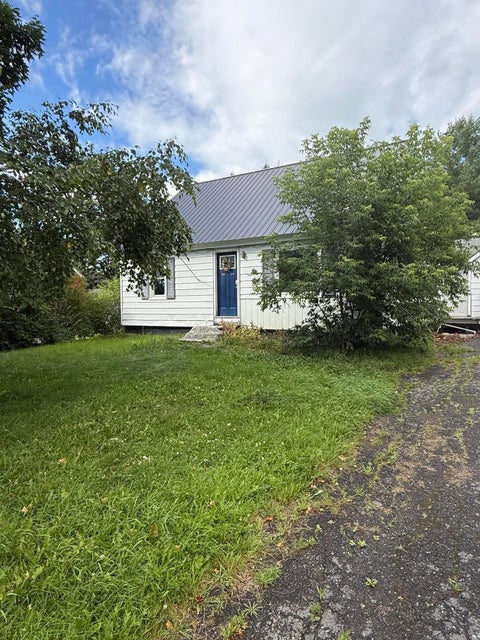 Photo of 12 Lincoln Street, Presque Isle, ME 04769 (MLS # 1672425)