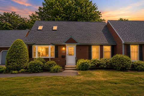 Photo of 13 Cortland Circle #13, Bangor, ME 04401 (MLS # 1667985)