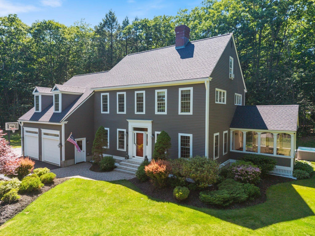 Photo of 6 Thurston Lane, Falmouth, ME 04105 (MLS # 1668015)