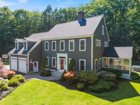Photo of 6 Thurston Lane, Falmouth, ME 04105 (MLS # 1668015)