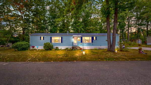 33 OAKWOOD DR, TURNER, ME 04282 - Image f7b13c9e3f8c257866aebc19fd6a2bce/427596579