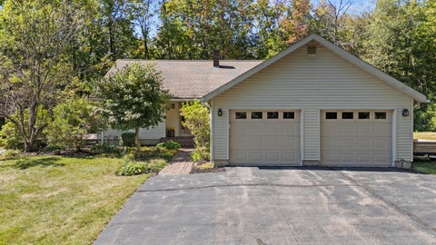 Photo of 300 Blackstrap Road, Falmouth, ME 04105 (MLS # 1682215)