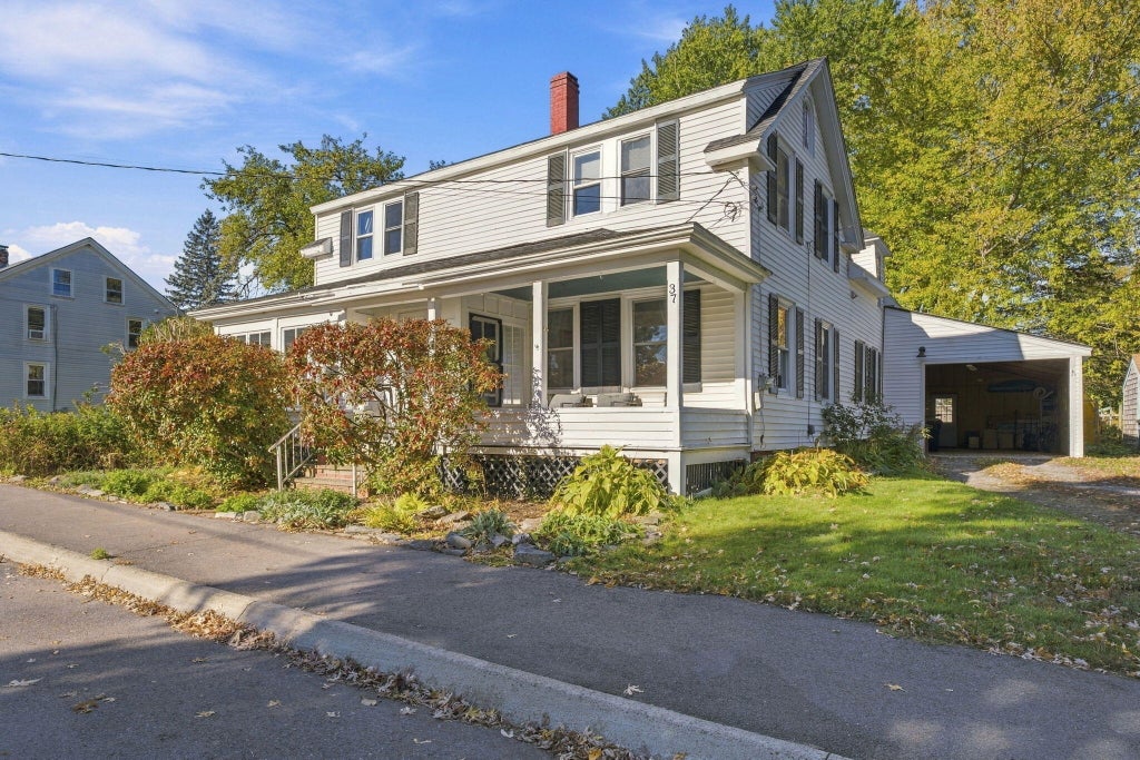 Photo of 37 Broadway, Orono, ME 04473 (MLS # 1685061)