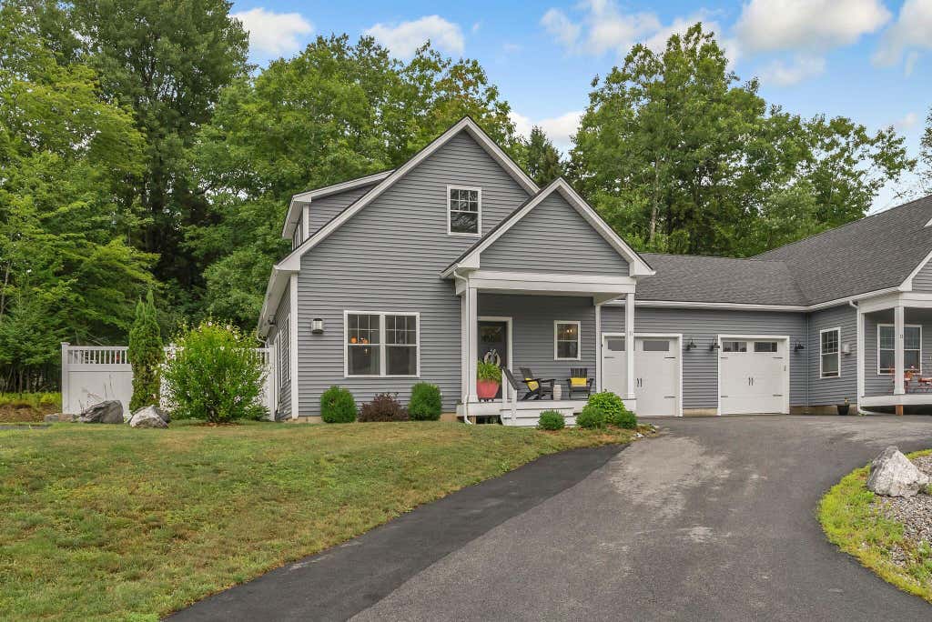 Photo of 21 Youngs Lane #7, Freeport, ME 04032 (MLS # 1674845)