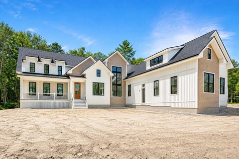Photo of 17 Coastal Pines, Cumberland, ME 04021 (MLS # 1678789)