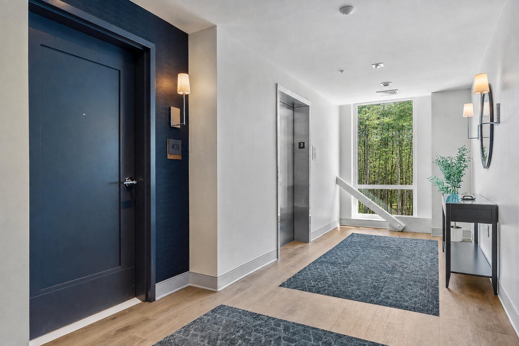 Photo of 267 US Route 1 #401, Falmouth, ME 04105 (MLS # 1676078)