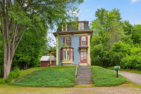 Photo of 27 Highland Avenue, South Berwick, ME 03908 (MLS # 1668475)