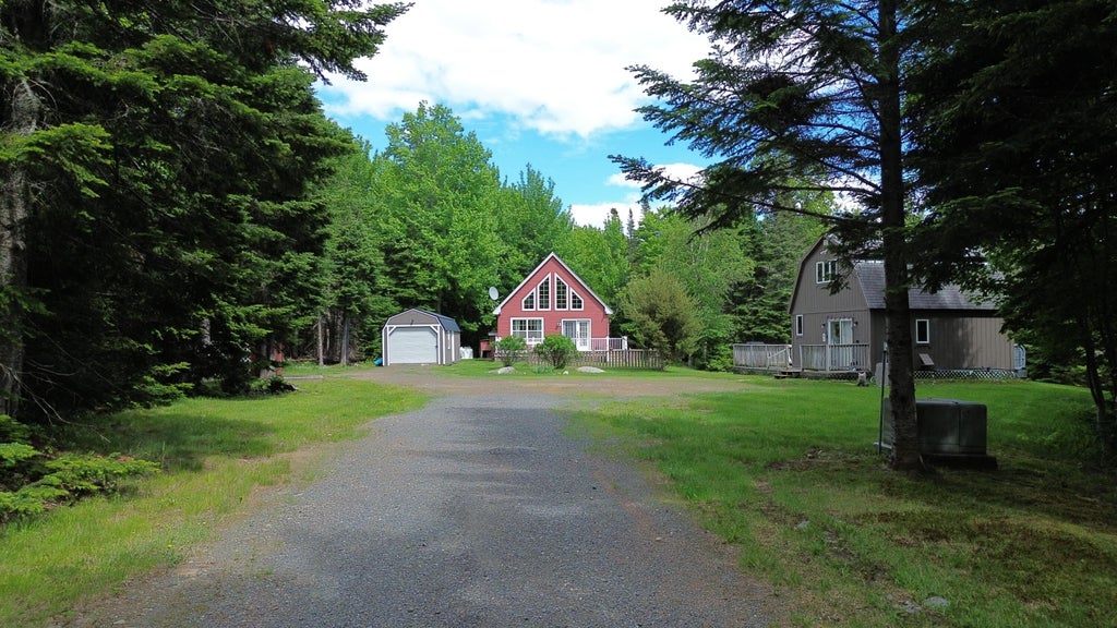 Photo of 175 Lynn Way, Rangeley, ME 04970 (MLS # 1667111)