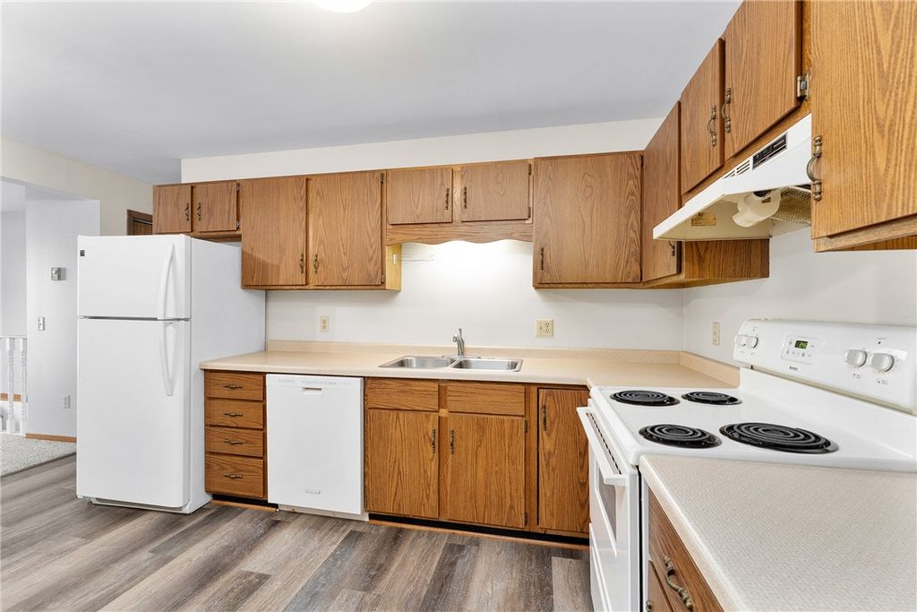 Photo of 311 Harvest Lane 2 #2, Altoona, WI 54720 (MLS # 1598202)