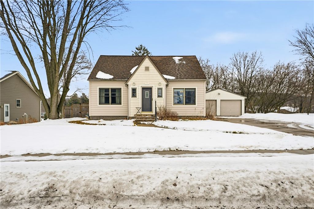 Photo of 4903 Jeffers Road, Eau Claire, WI 54703 (MLS # 1597582)