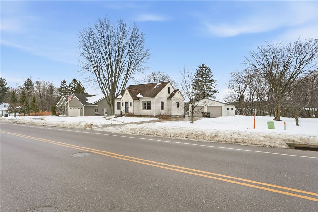 Photo of 4903 Jeffers Road, Eau Claire, WI 54703 (MLS # 1597582)
