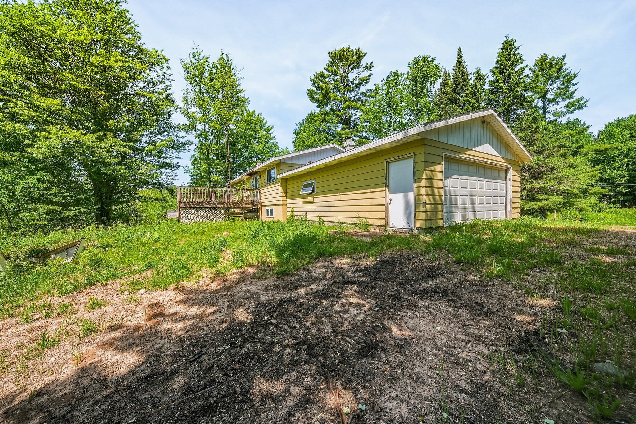 W8585 County Road M